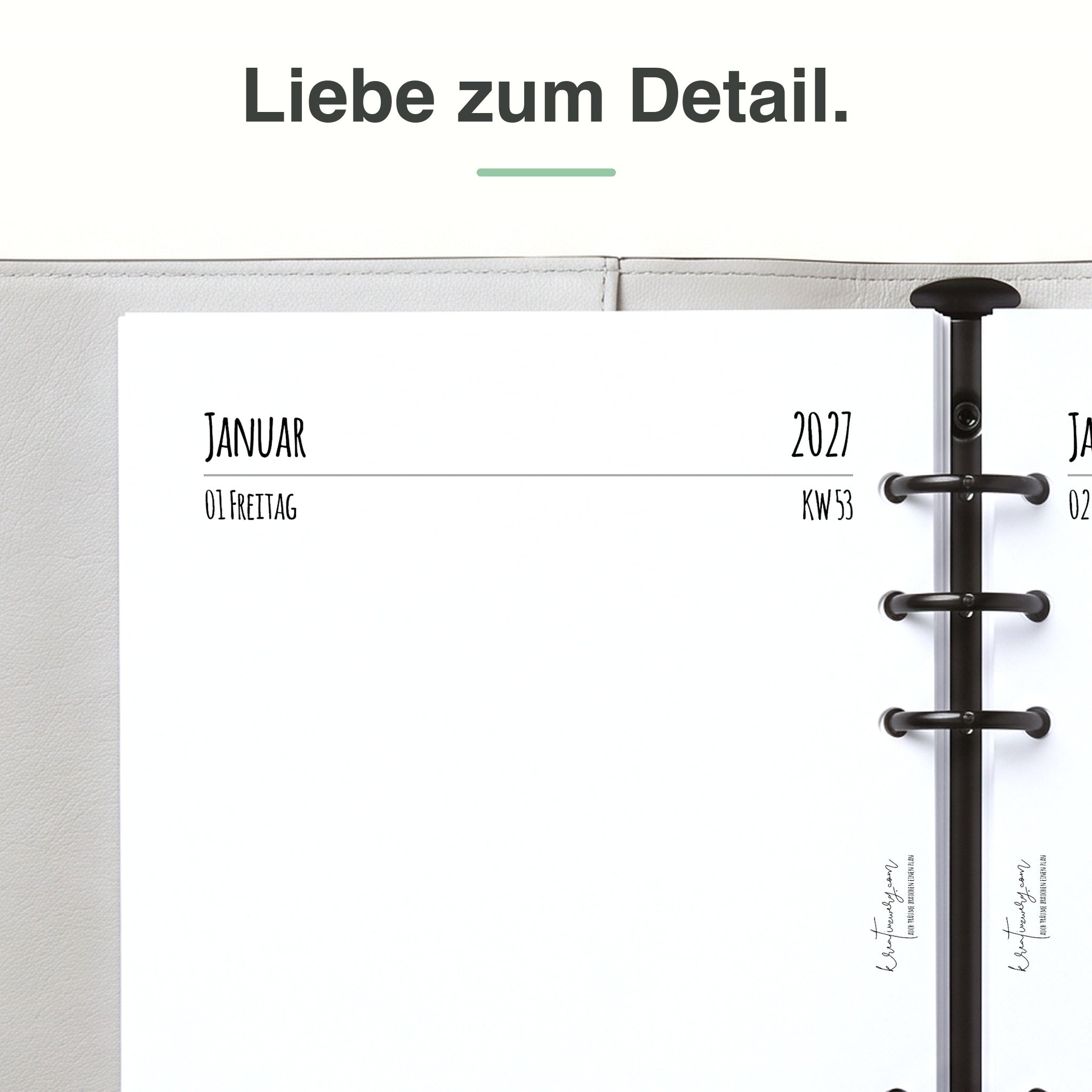 
Detail der A5-Kalendereinlage: Premiumpapier, Schnittkante und 6-fach-Lochung