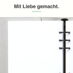 
A5 Blankopapier in Nahaufnahme – Papierstruktur und Lochung, Premiumpapier